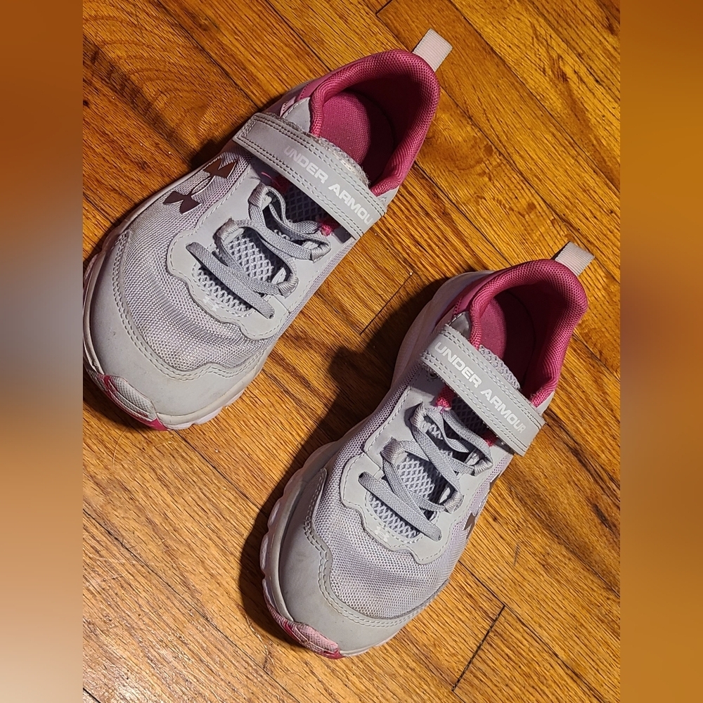 Under Armour kids assert lightweight sneaker|strap closure shiny‎ - Picture 14 of 14